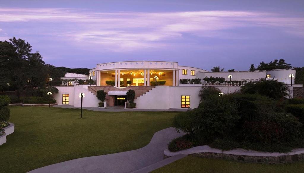 Lemon Tree Hotel
